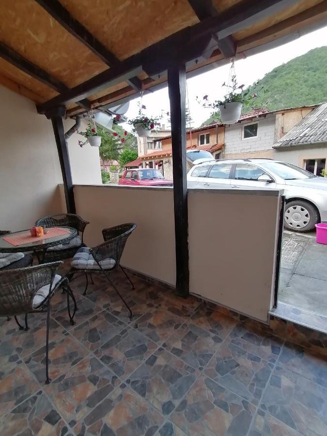 Apartman Ivona Ovcar Banja Exterior foto